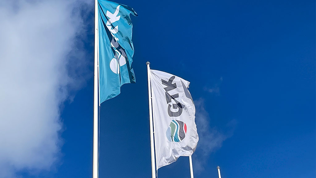 Two flags with GTK logo on them.